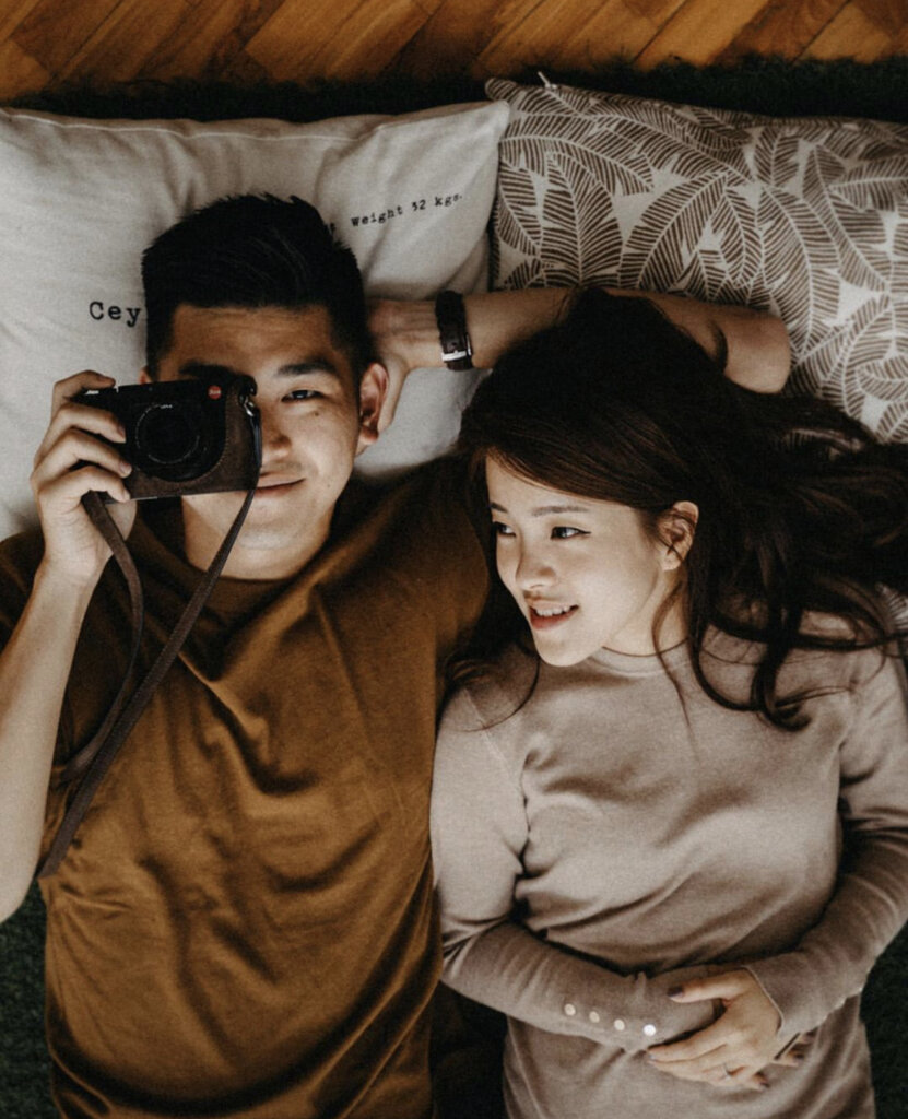 couple photoshoot on the bed